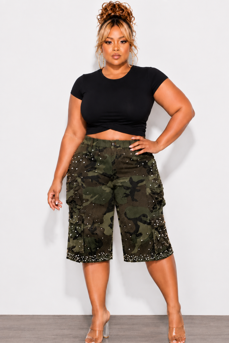 Final Sale Plus Size Twist Cropped T-Shirt in Black