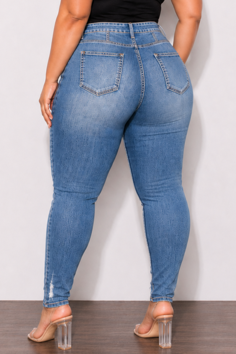 Final Sale Plus Size Fitted Ripped Skinny Jeans in Medium Wash