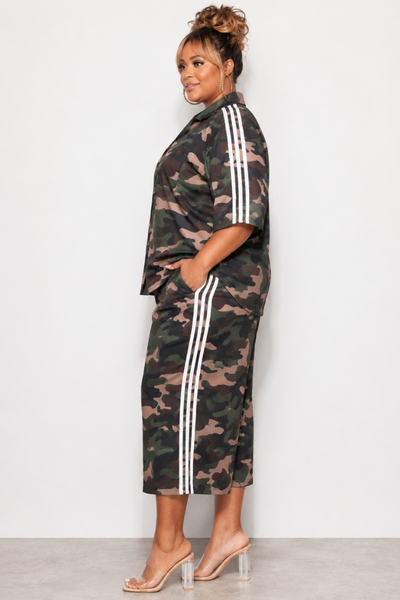 Final Sale Plus Size 2pc Windbreaker Top & Matching Jort Shorts in Camo & White Stripes