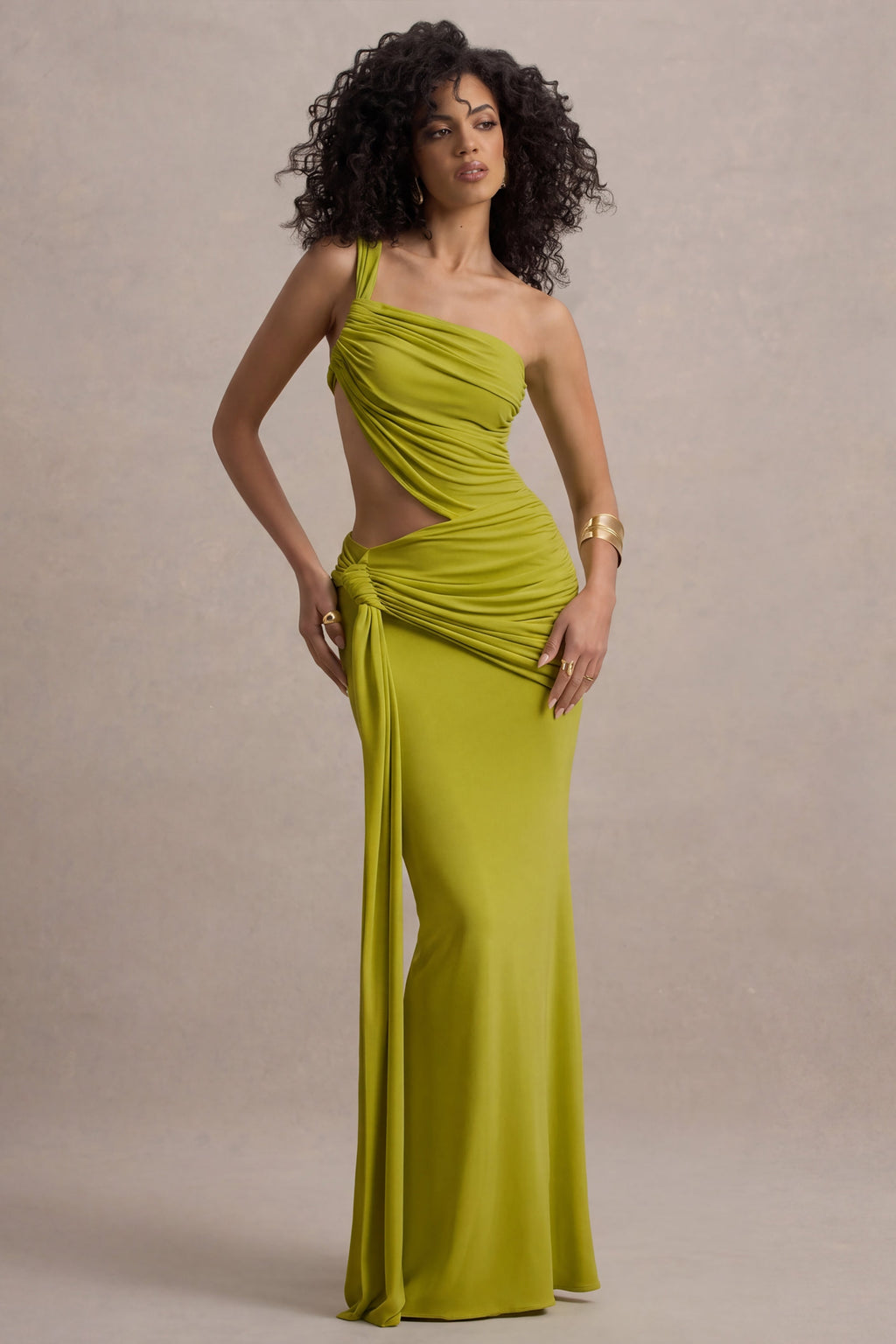 Giovanna | Robe longue olive à encolure asymétrique avec jupe portefeuille