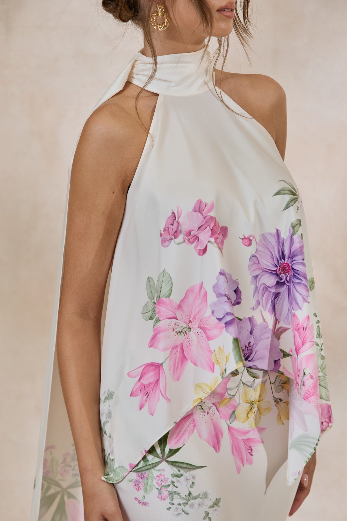 Sancelle | Haut dos-nu en satin mat à imprimé floral crème avec bordure
