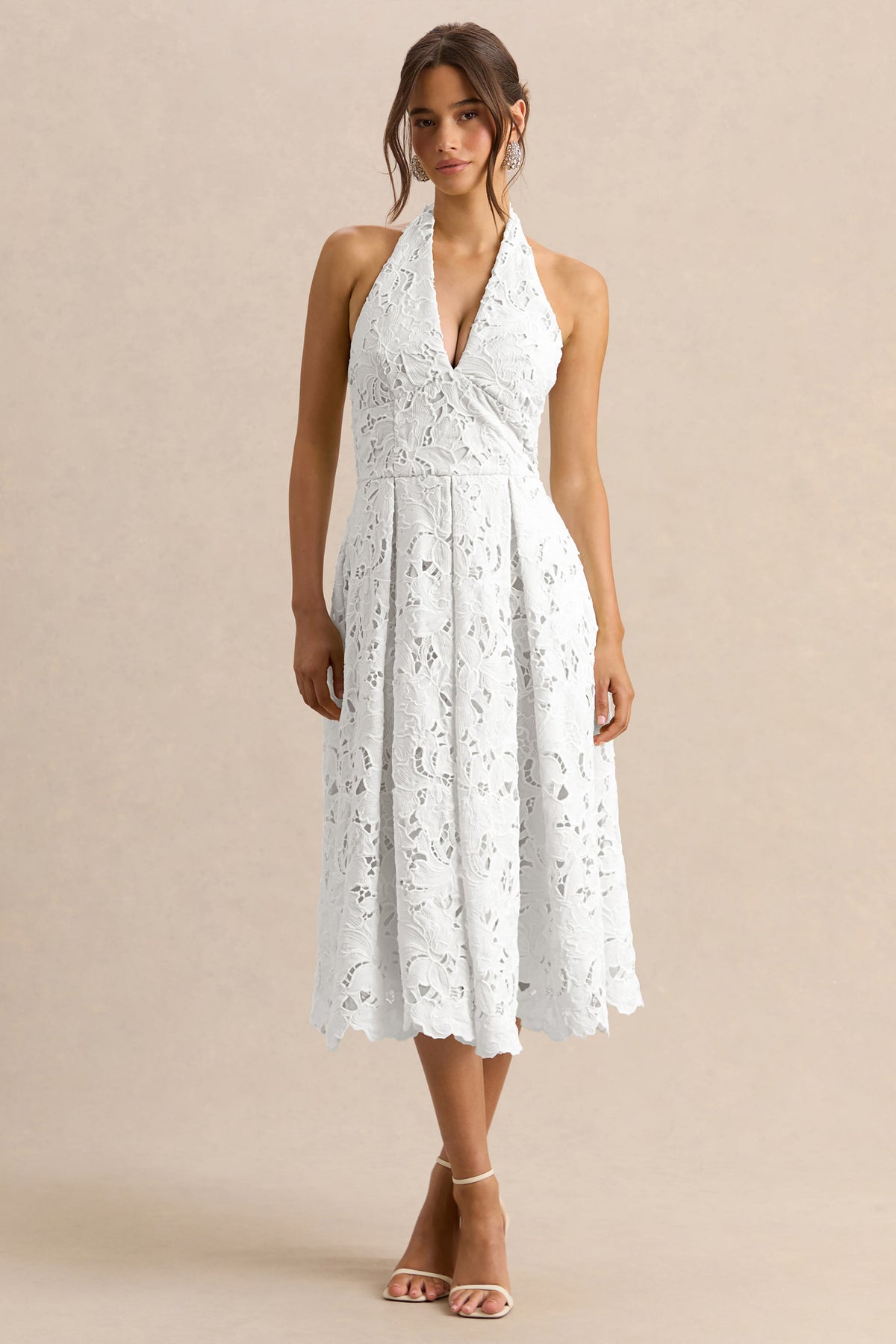 Maribel | Robe mi-longue blanche en dentelle à décolleté plongeant