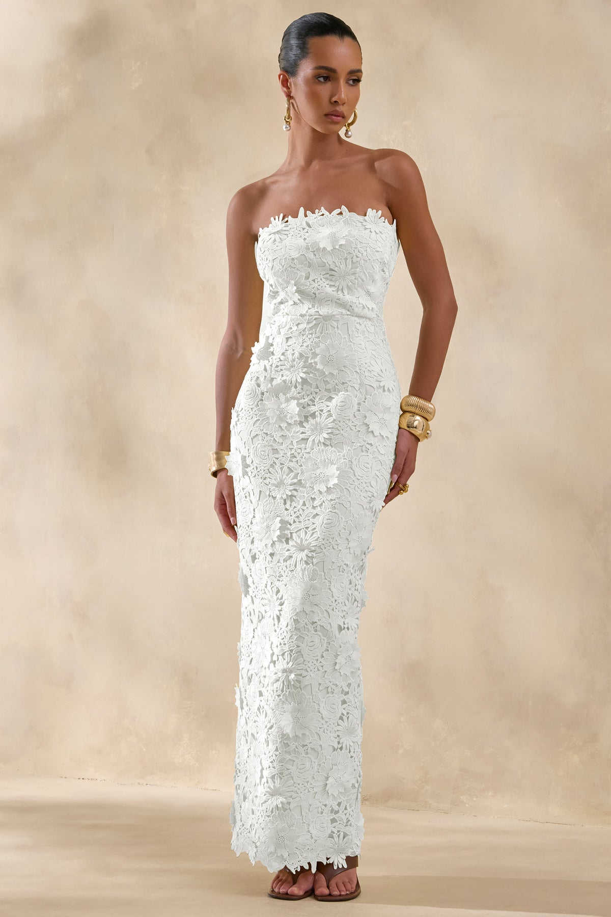 Gracie | Robe longue blanche en dentelle avec décolleté bandeau