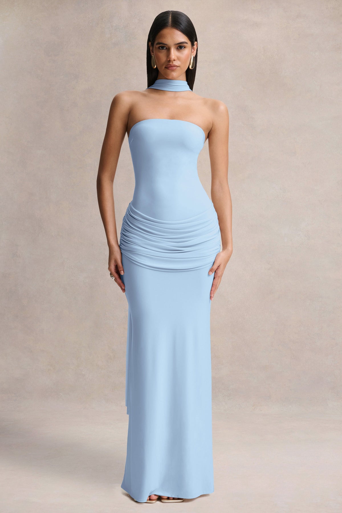 Graciella | Robe longue bandeau bleu clair à détails drapés et détail foulard