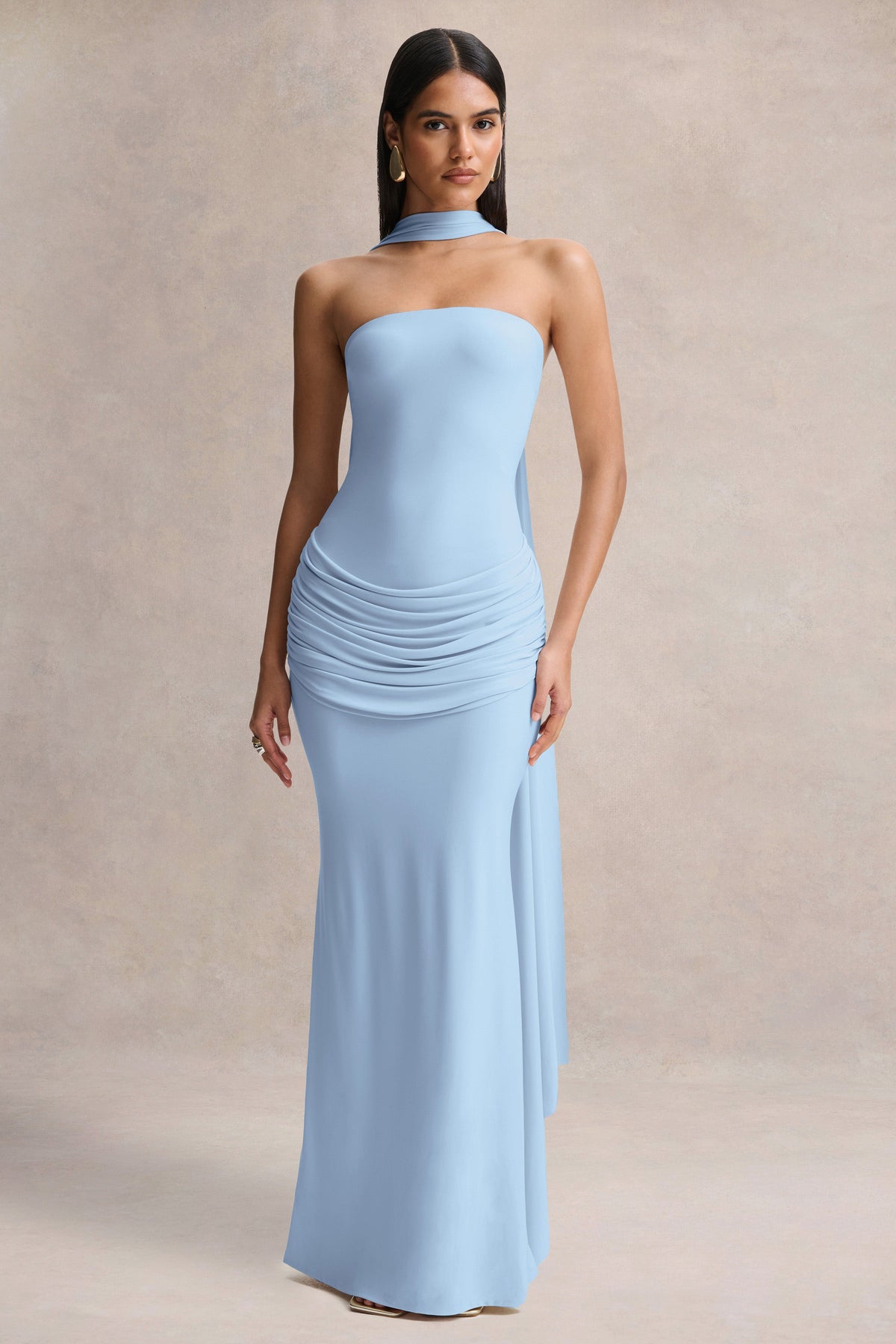 Graciella | Robe longue bandeau bleu clair à détails drapés et détail foulard