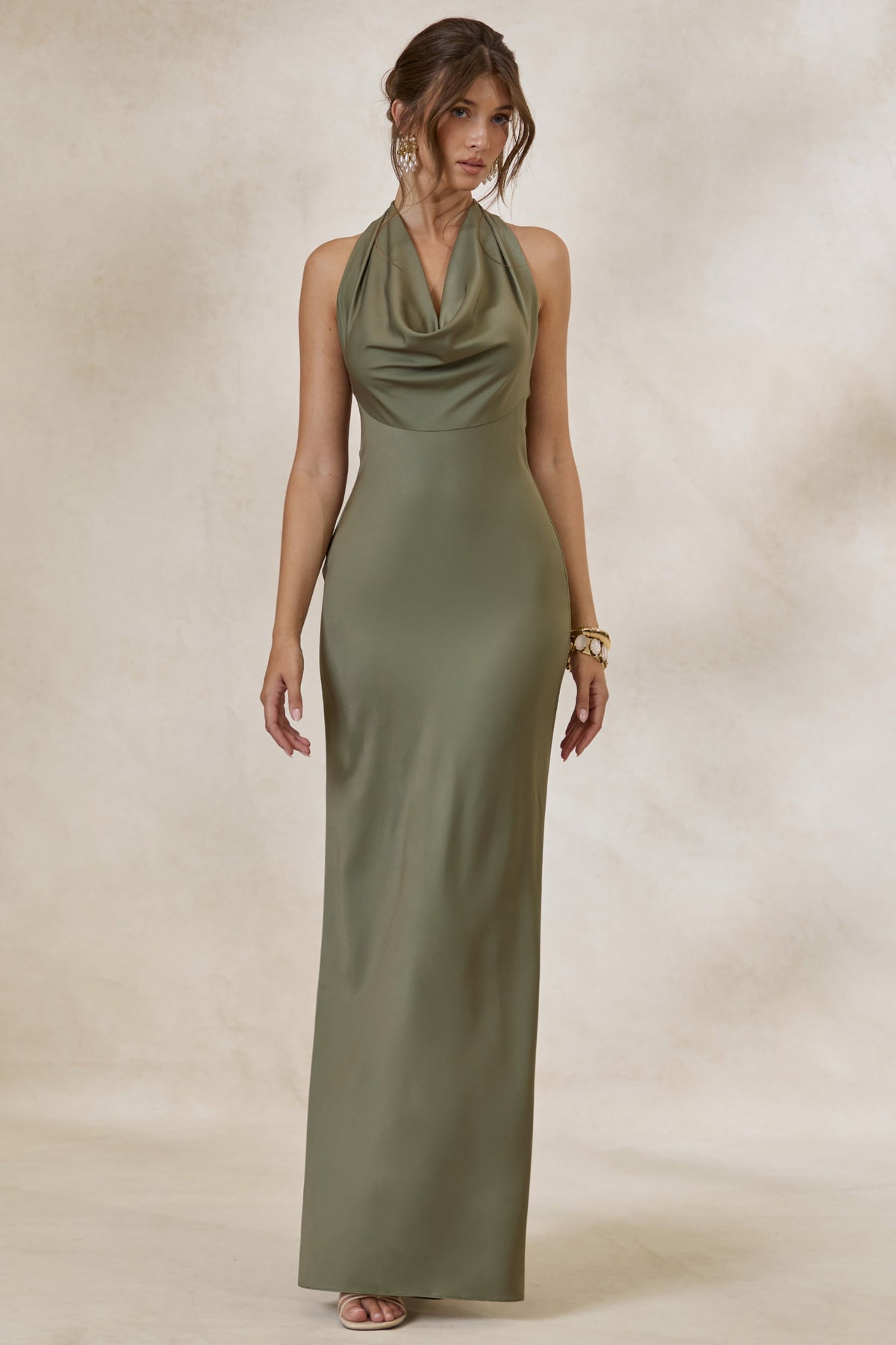 Aralisse | Robe longue kaki en satin de première qualité à décolleté drapé