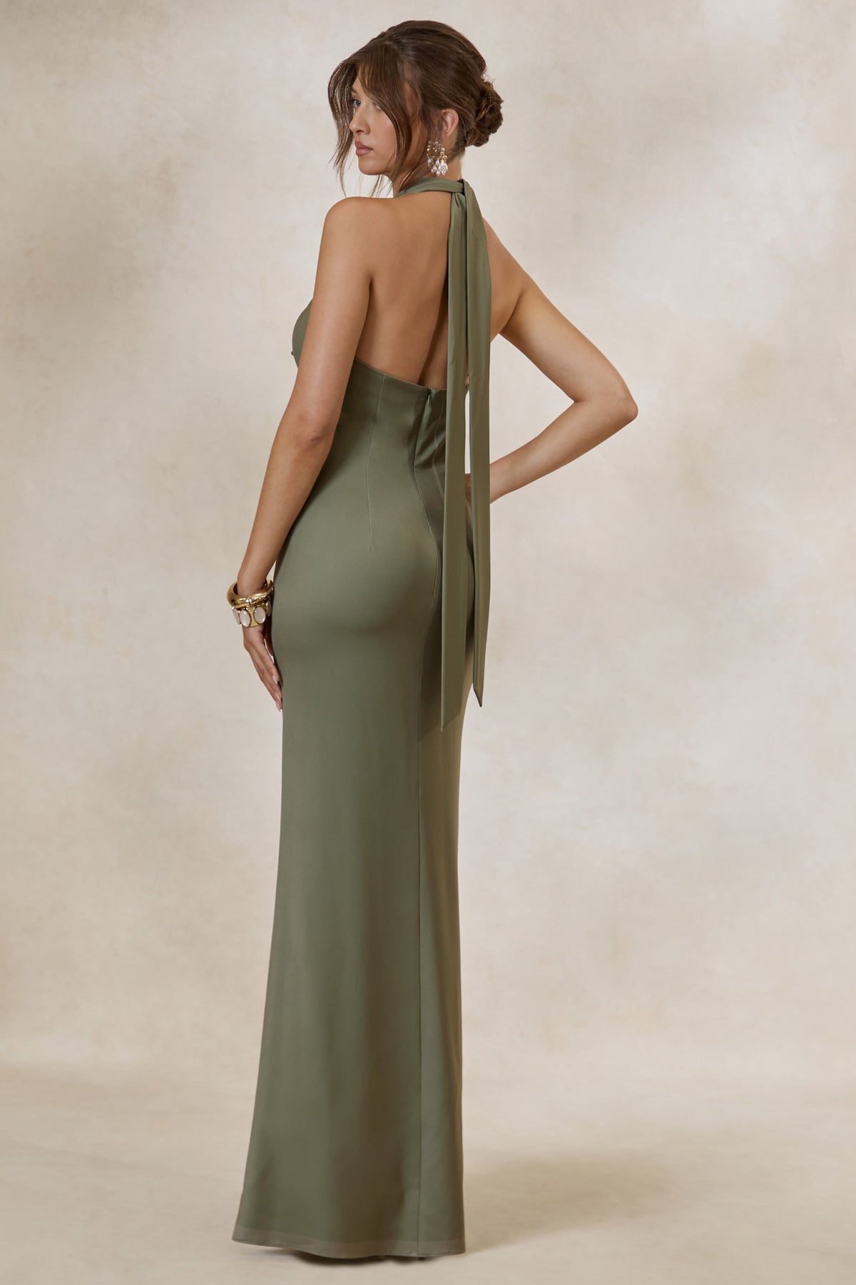 Aralisse | Robe longue kaki en satin de première qualité à décolleté drapé