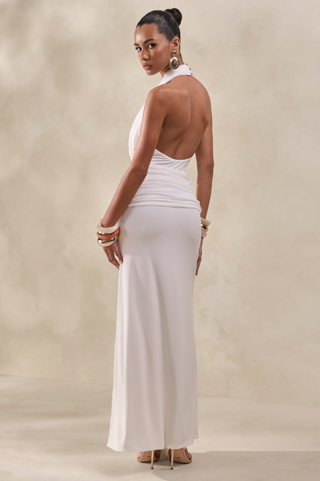 Rosetide | Robe Longue Blanche à Encolure Drapée Détails Froncés et Écharpe