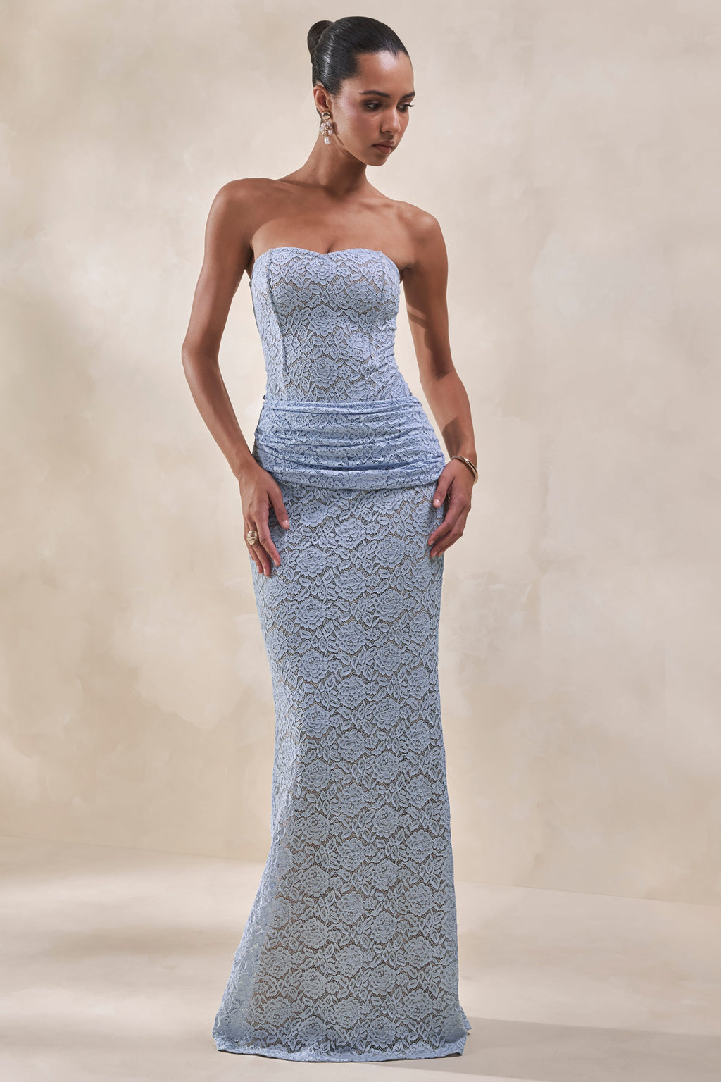 Vissia | Body bleu poudré en dentelle à col bandeau