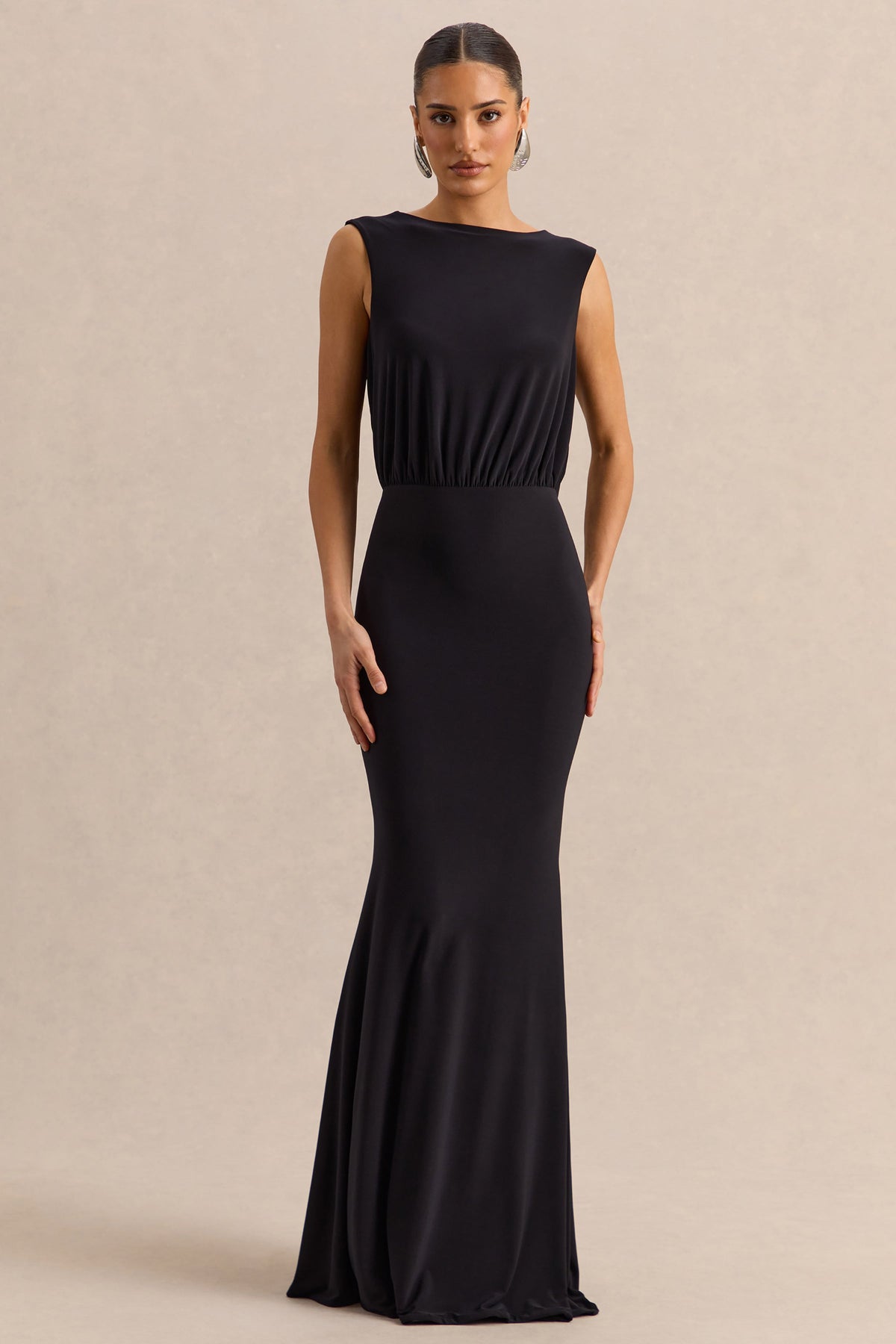 Elicette | Robe Longue Noire à Encolure Ronde Dos Ouvert et Détail Nœud