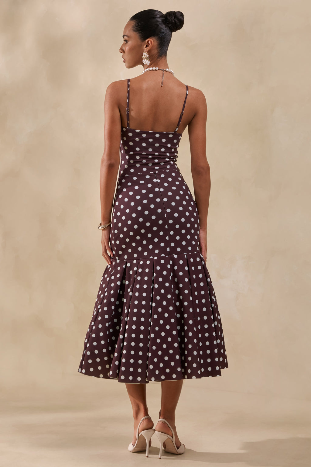 Masie | Jupe mi-longue marron à pois en mesh avec taille basse cintrée