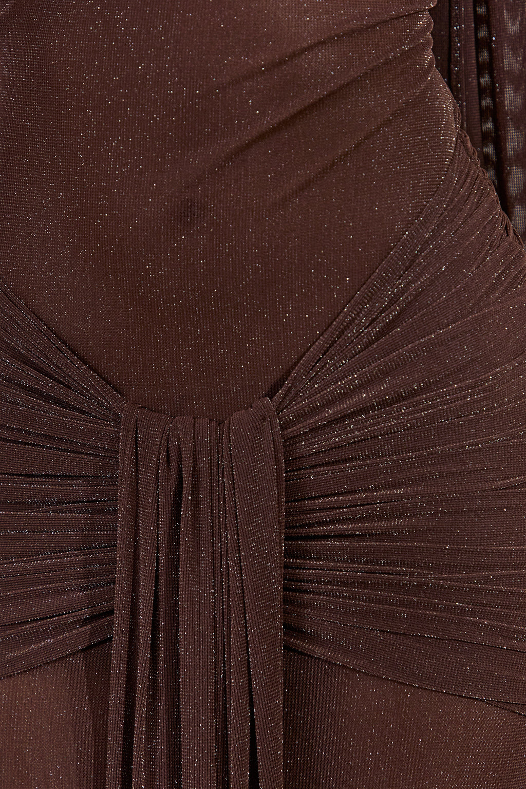 Ursa | Robe longue marron à encolure bandeau avec détail écharpe et détails froncés