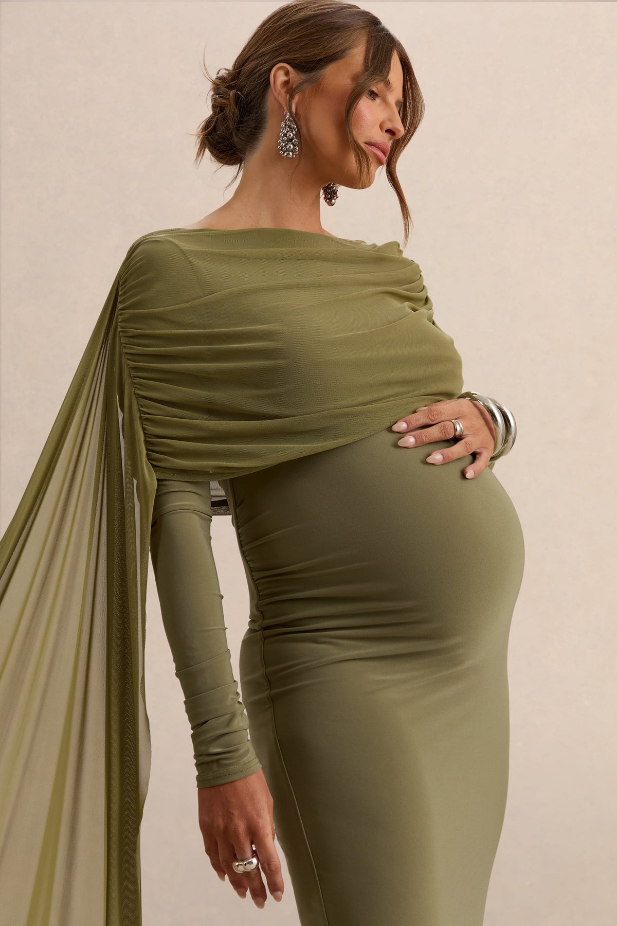 Annelia | Robe longue de maternité olive à encolure haute avec détail de ceinture