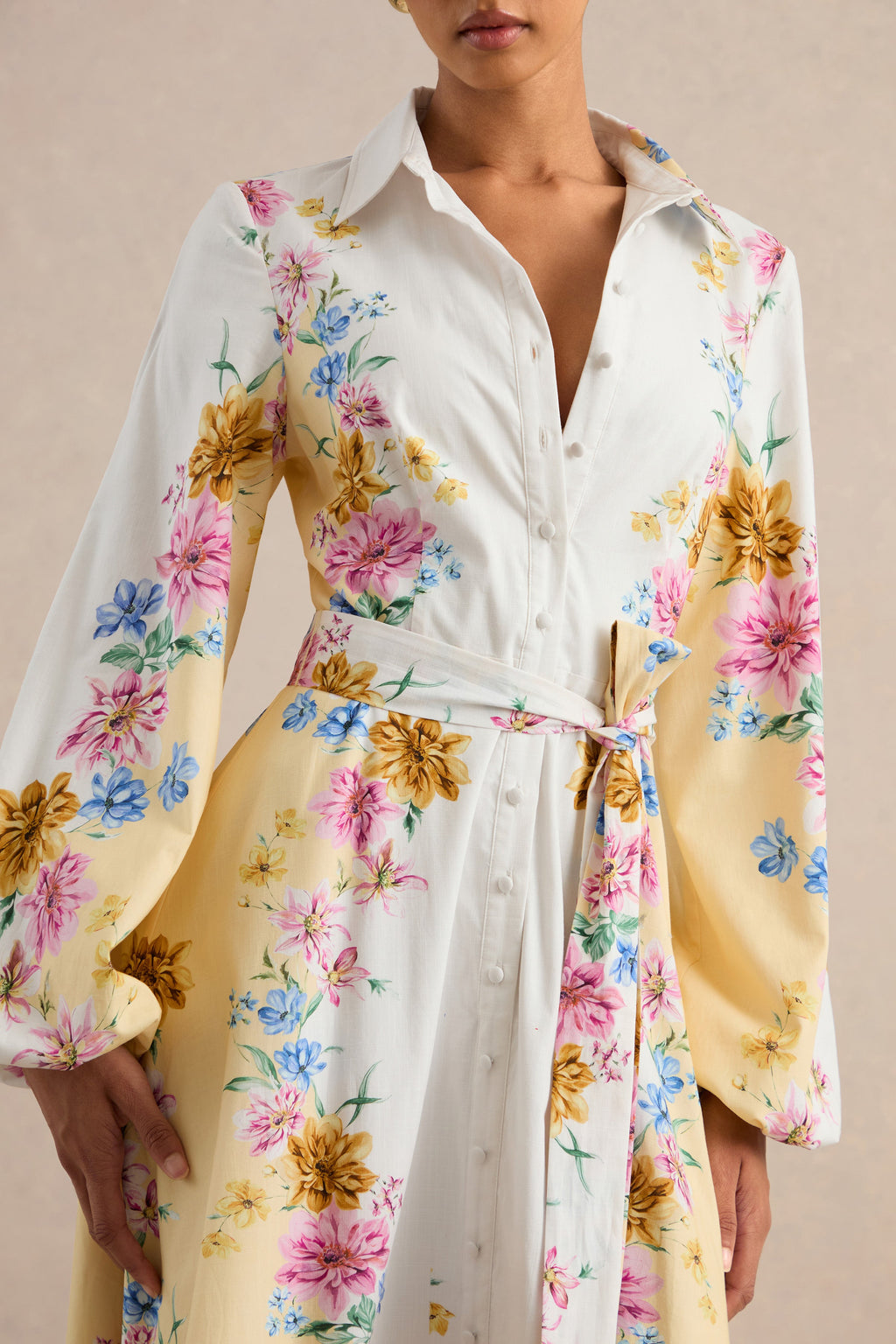 Moira | Robe mi-longue à imprimé floral jaune citron et manches cloche