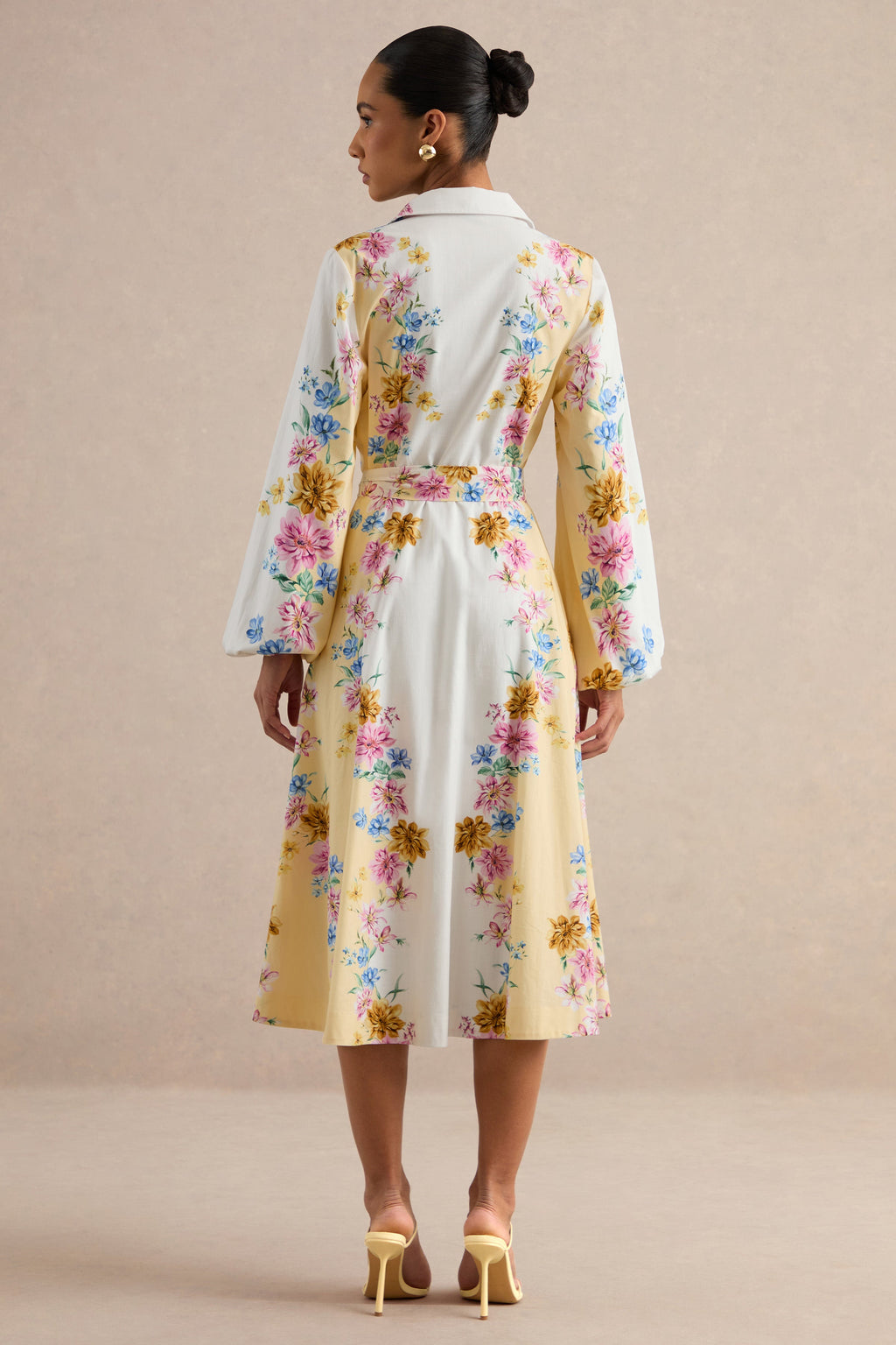 Moira | Robe mi-longue à imprimé floral jaune citron et manches cloche