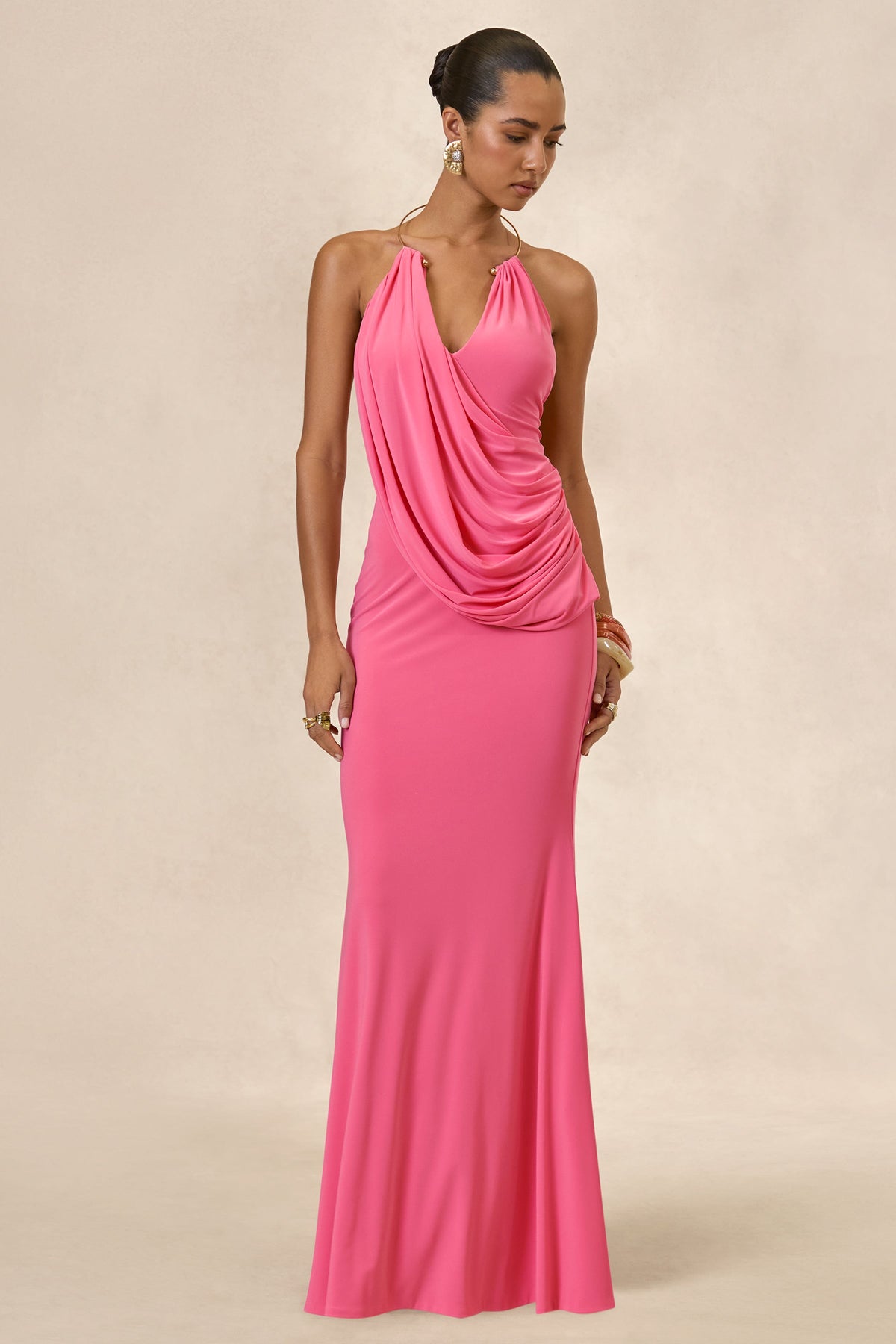 Dinara | Robe longue corail à encolure dos nu avec détails drapés et détail doré