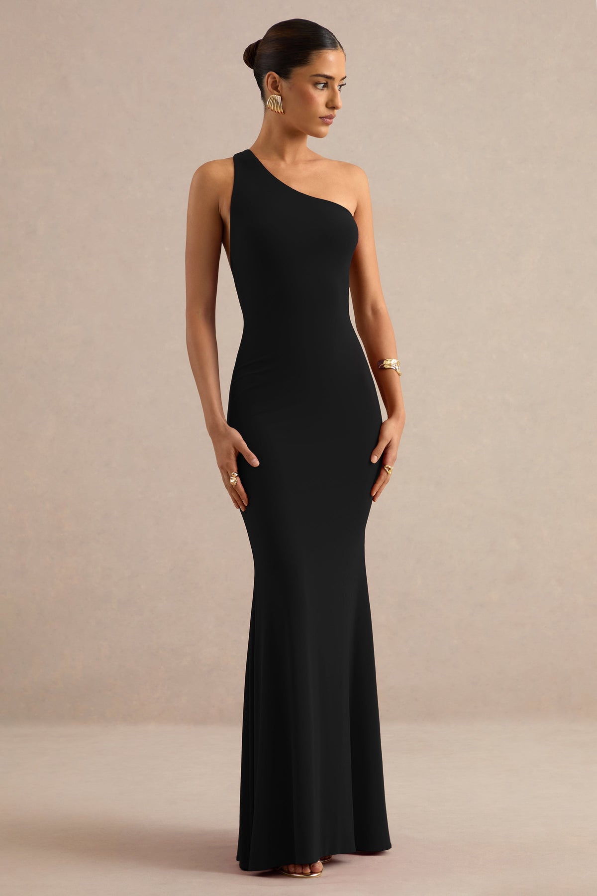 Lioraelle | Robe longue de grossesse noire à encolure asymétrique