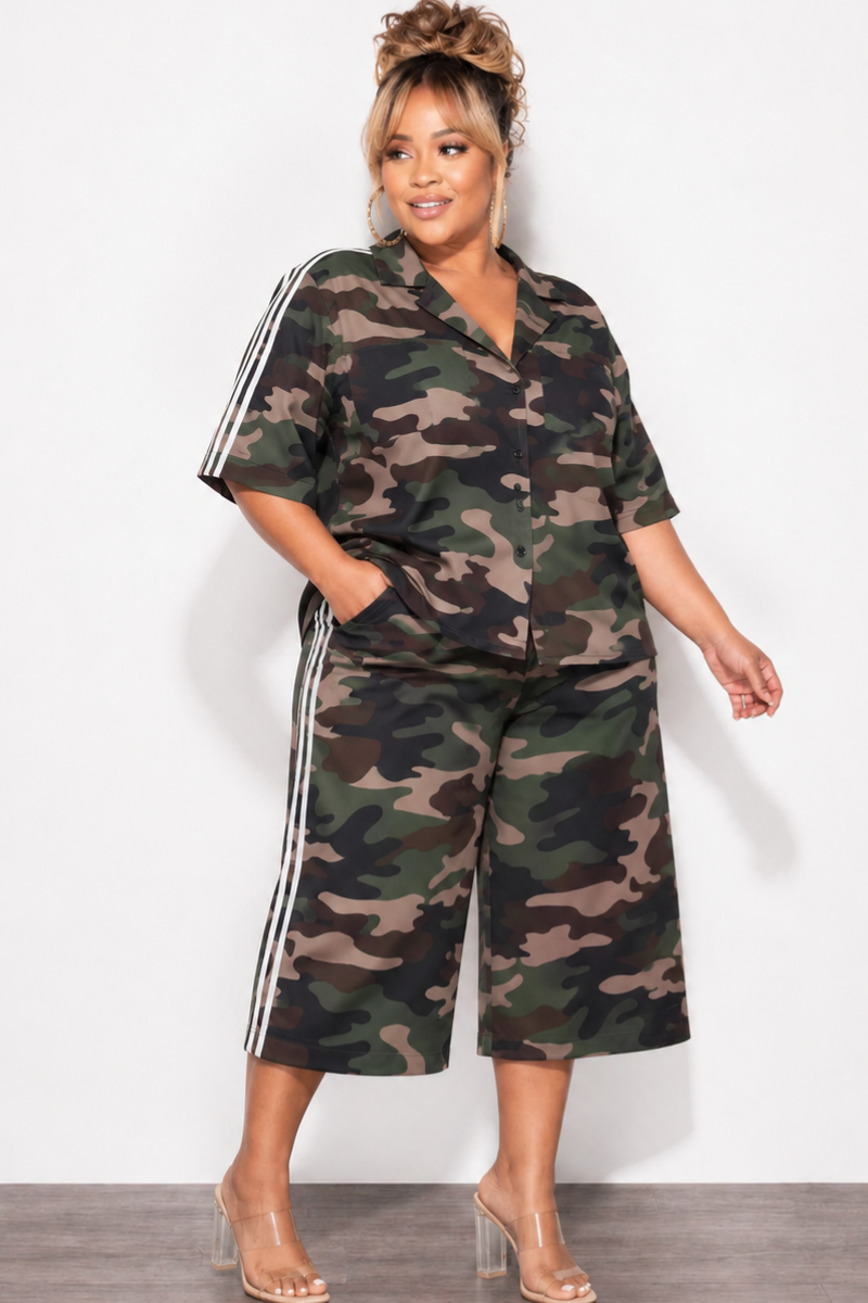 Final Sale Plus Size 2pc Windbreaker Top & Matching Jort Shorts in Camo & White Stripes