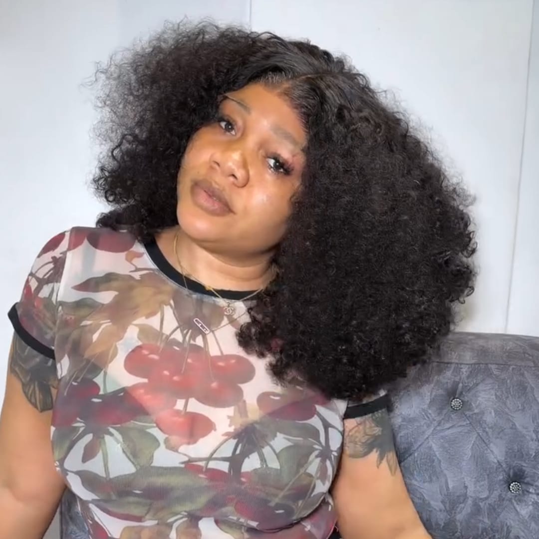 AILUXY Perruque Afro Boucles serrées courtes et ultra-denses Le volume chic qui rajeunit votre look