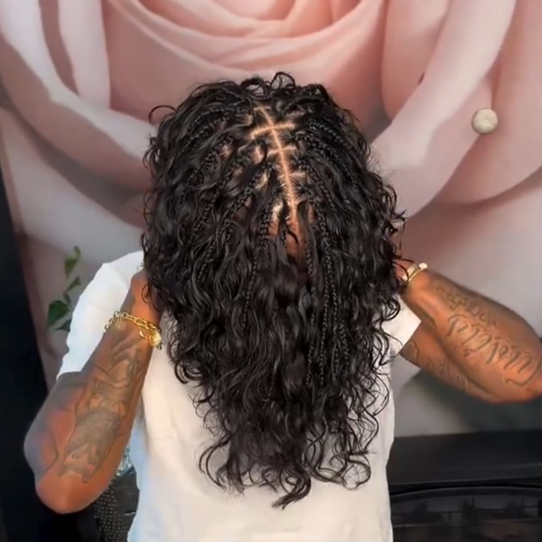 AILUXY Perruque en Dentelle avec Une Coupe Frontale, Demi-tresse Bouclée, une Coiffure Africaine Populaire identique à la vidéo