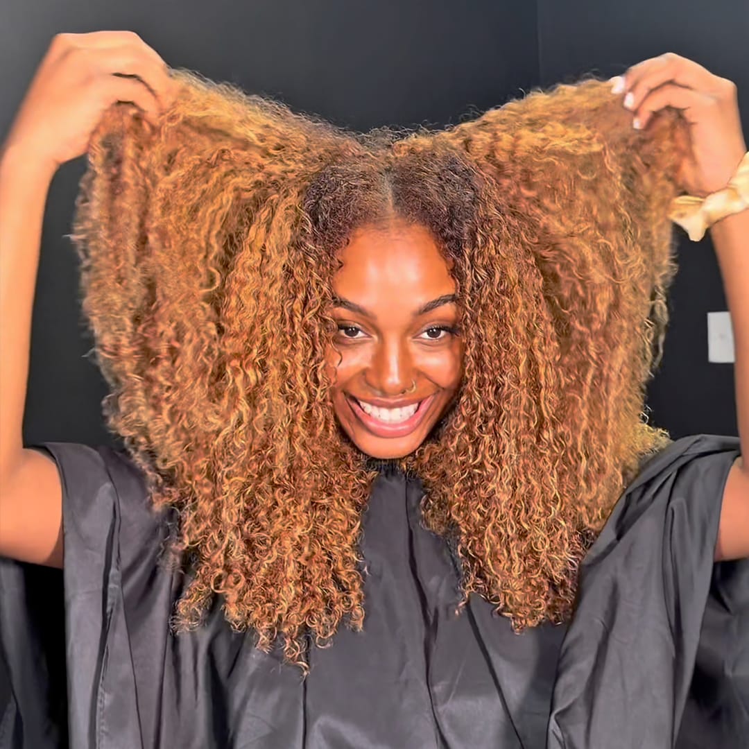 AILUXY  Perruque afro à volume généreux couleur cuivrée naturelle style Afro dynamique adapté au quotidien