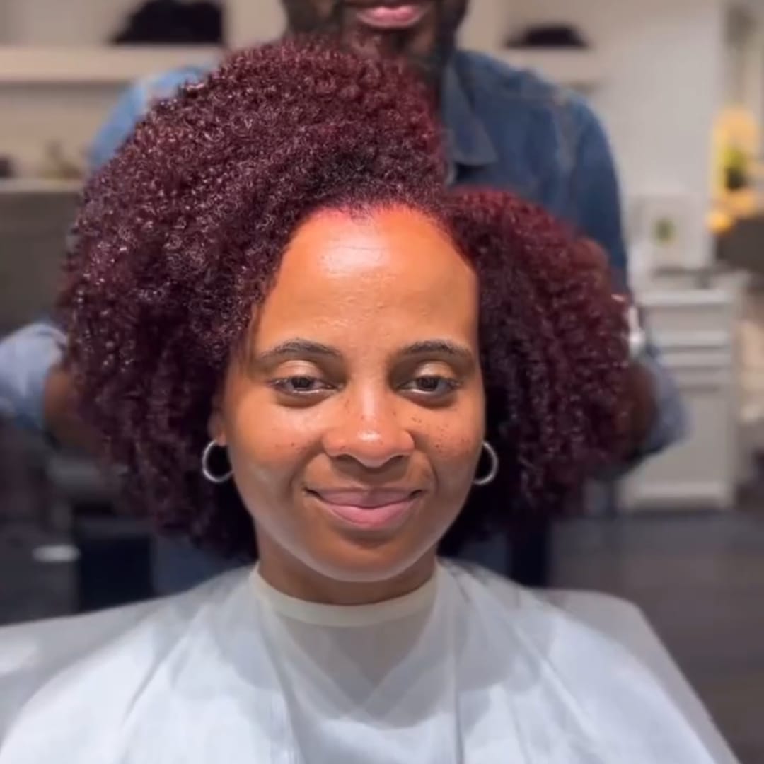 AILUXY  Perruque afro Perruque Rouge Vin  Frange Latérale Boucles Serrées Style Parisien