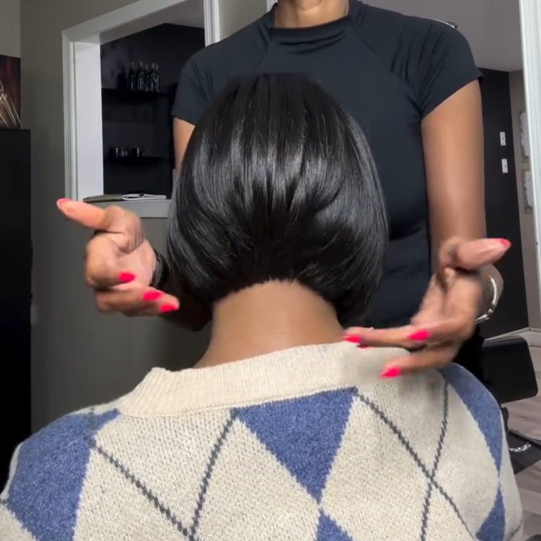 AILUXY Perruque bob noire ultra lisse, coupe élégante pour tous les jours