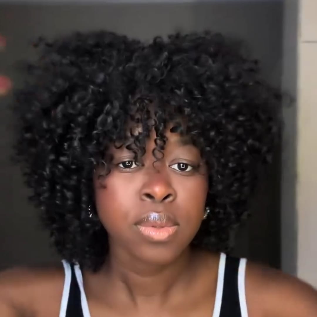 AILUXY Perruque Kinky Curly Noire Afro | Un volume incroyable en un instant