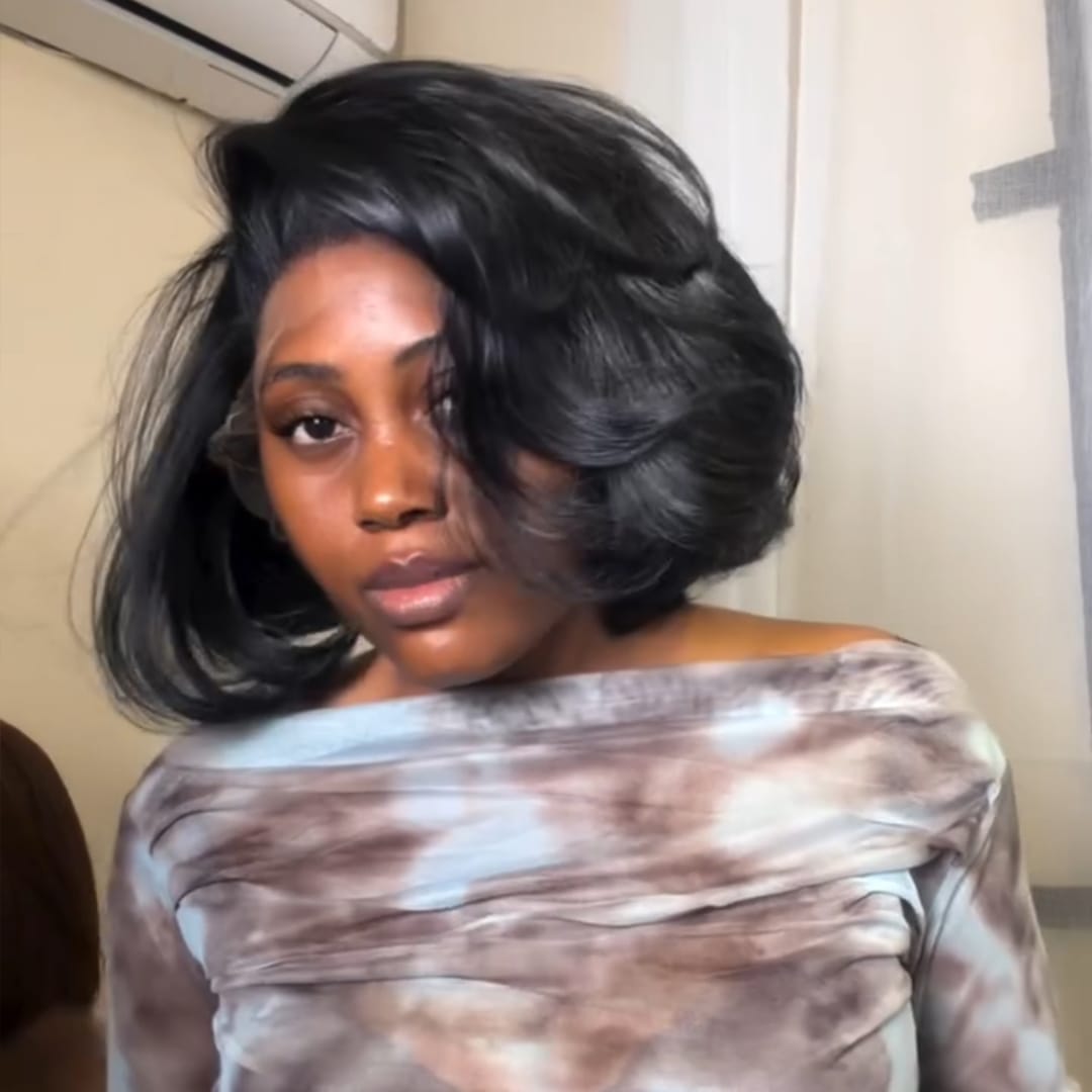 AILUXY Perruque Cheveux Humains Bob Noir, Ondulations Douces, Lace 13x4, Look Naturel et Polyvalent